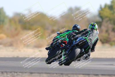 media/Dec-18-2022-SoCal Trackdays (Sun) [[8099a50955]]/Turn 7 Backside (1125am)/